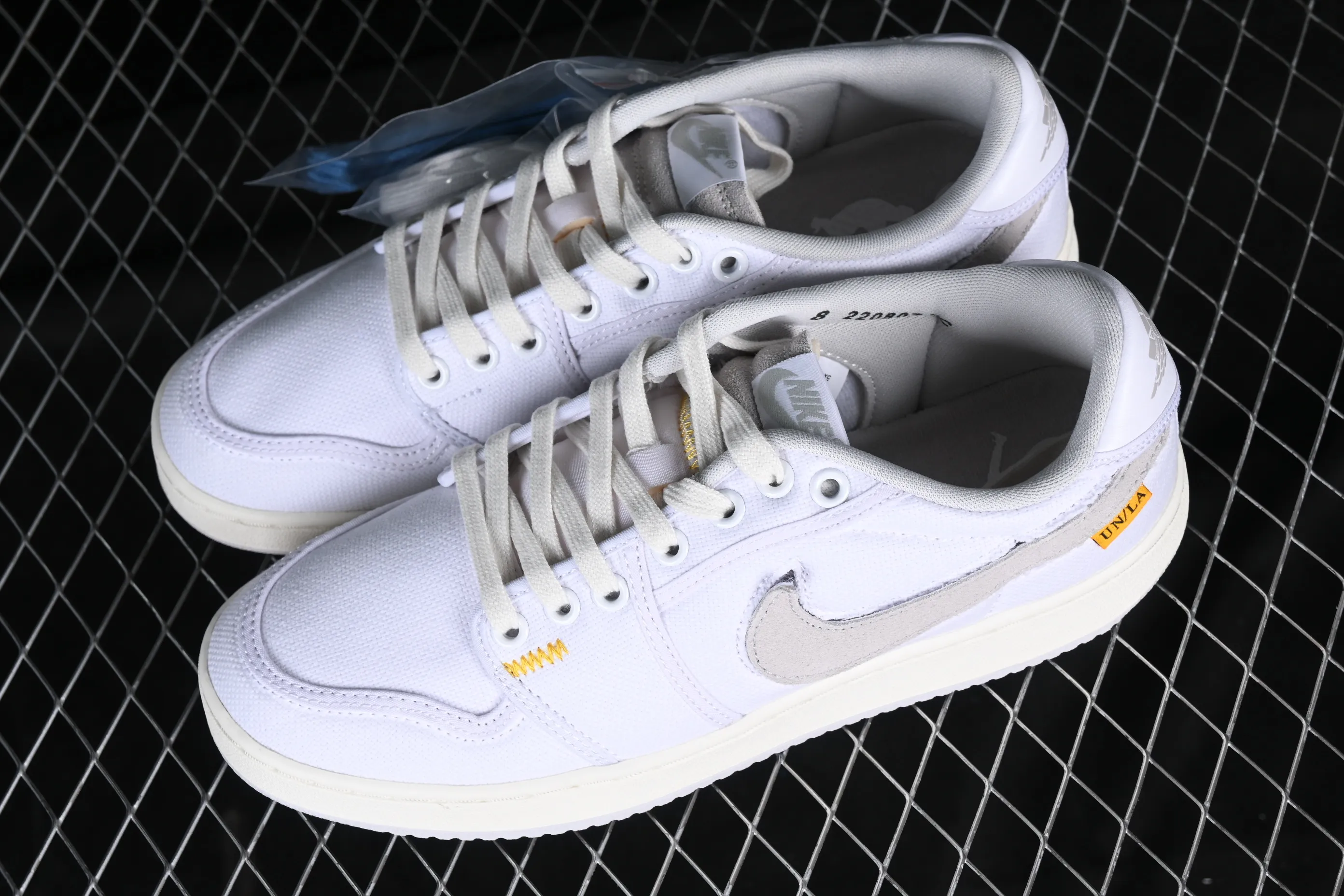 All categories Air Jordan Jordan series basketball shoes Air Jordan 1 Low Y version Uion LA x Air Jordan AJ1 KO Low joint white and gray low-top retro basketball shoes DO8912-101